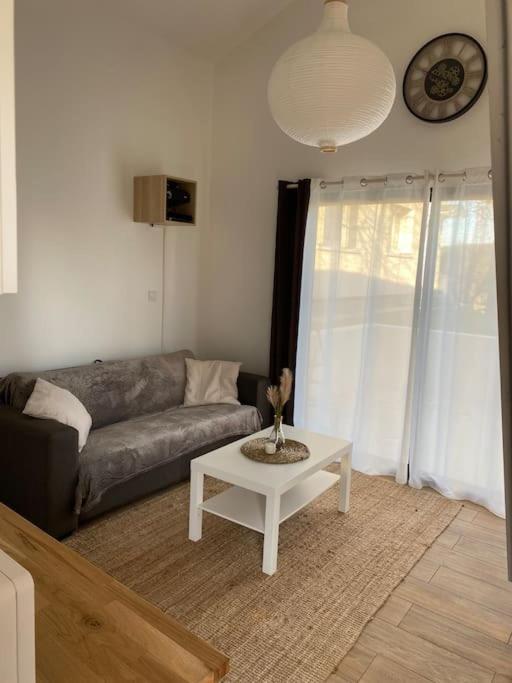 Logement Avec Mezzanine Tremblay-en-France ภายนอก รูปภาพ